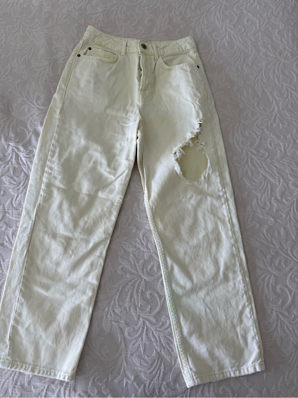 Women’s Light yellow Distressed High-Rise Jeans